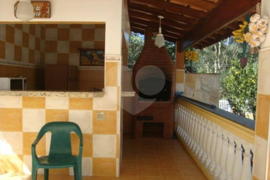 Sobrado à venda com 5 suítes em Juqueri Mirim, Mairiporã, SP