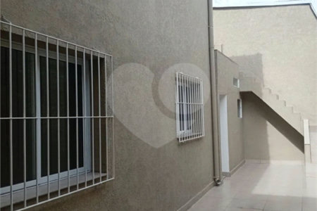 Sobrado à venda com 3 quartos, sendo 2 suítes,  em Vila Homero Thon, Santo André, SP
