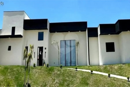 Casa à venda com 3 suítes no condomínio Terra Caxambu, Jundiaí - SP