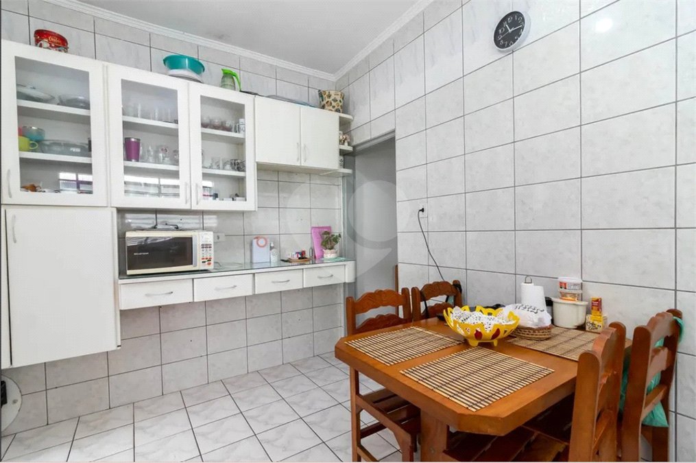 Sobrado à venda com 2 quartos, sendo 1 suíte, em Chora Menino, São Paulo, SP