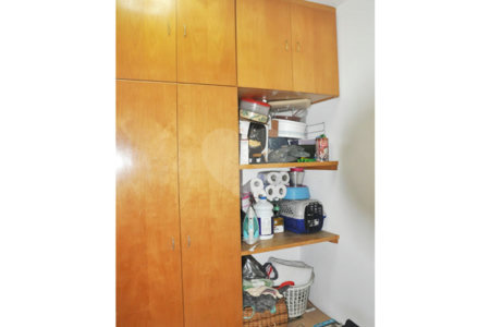 Sobrado à venda com 4 quartos, sendo 2 suítes,  em Alto da Boa Vista, São Paulo, SP