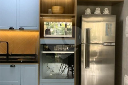 Apartamento à venda com 3 quartos, sendo 1 suíte,  em Cidade São Francisco, São Paulo, SP