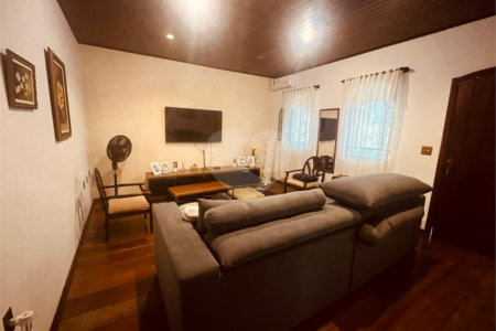 Casa à venda com 3 quartos, sendo 1 suíte, em Jardim Maria Antônia Prado, Sorocaba, SP