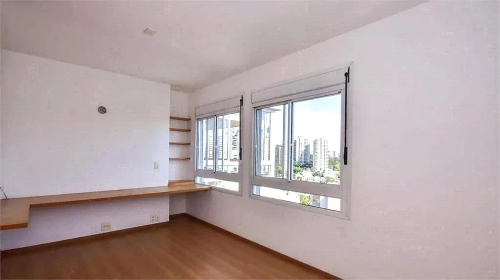 Cobertura à venda com 3 quartos, sendo 2 suítes, em Paraíso do Morumbi, São Paulo, SP