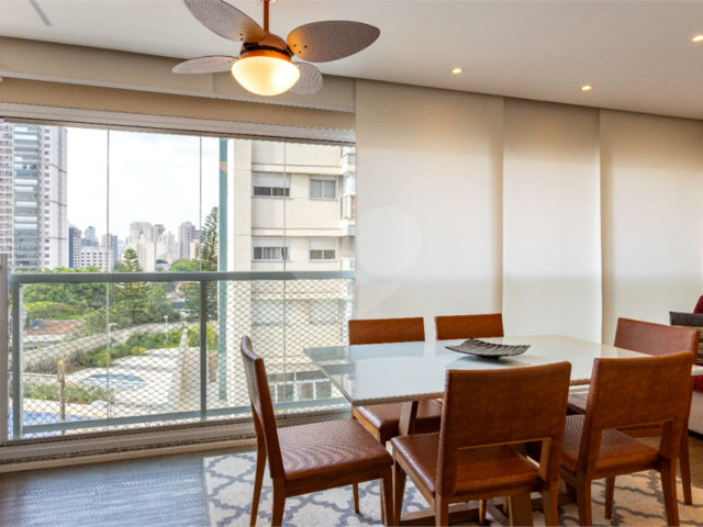 Apartamento à venda com 2 quartos, sendo 1 suíte,  em Chácara Santo Antônio, São Paulo, SP