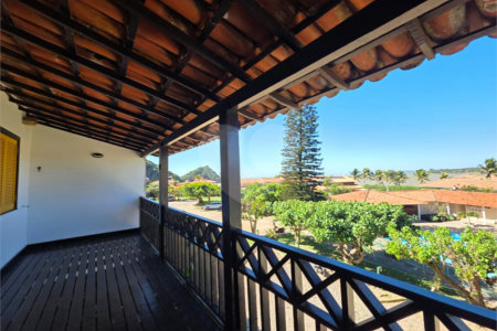 Casa em condomínio à venda com 3 quartos, sendo 2 suítes, em Praia Rasa, Armação dos Búzios, RJ