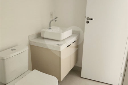 Apartamento à venda ou para alugar com 1 suíte em Santana, São Paulo, SP