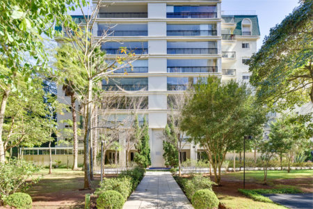 Apartamento à venda ou para alugar com 4 suítes em Alto da Boa Vista, São Paulo, SP