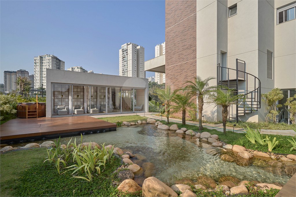 Apartamento à venda com 3 suítes em Jardim Marajoara, São Paulo, SP