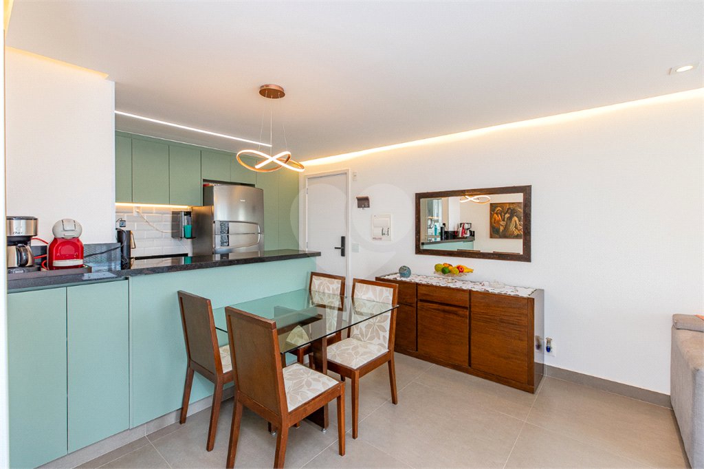 Apartamento à venda com 3 quartos, sendo 2 suítes, em Santo Amaro, São Paulo, SP