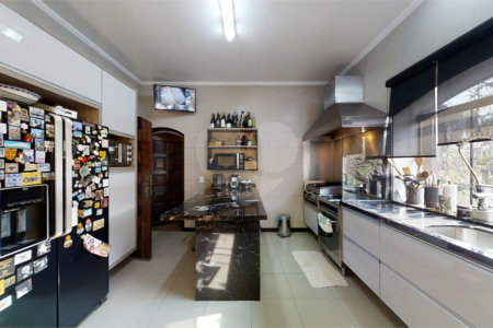 Casa à venda com 4 suítes em Jardim Marajoara, São Paulo, SP