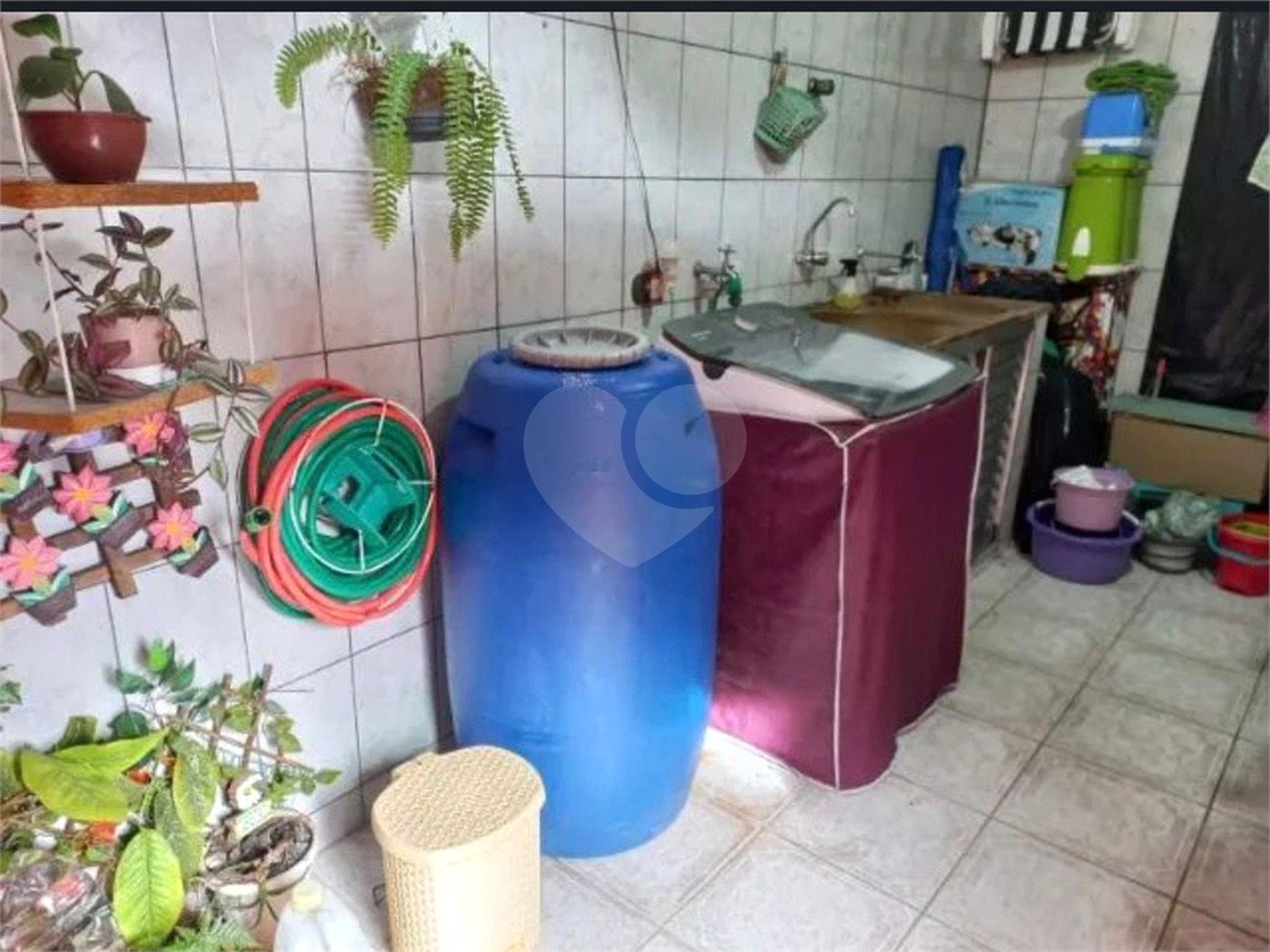 Sobrado à venda com 4 quartos, sendo 1 suíte, em Santo Antônio, Osasco, SP