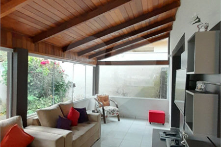 Casa à venda com 3 quartos, sendo 1 suíte,  em Retiro das Fontes, Atibaia, SP
