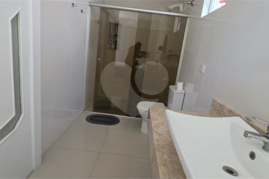 Casa Térrea à venda ou para alugar com 8 quartos, sendo 4 suítes, em Vila Pereira Barreto, São Paulo, SP