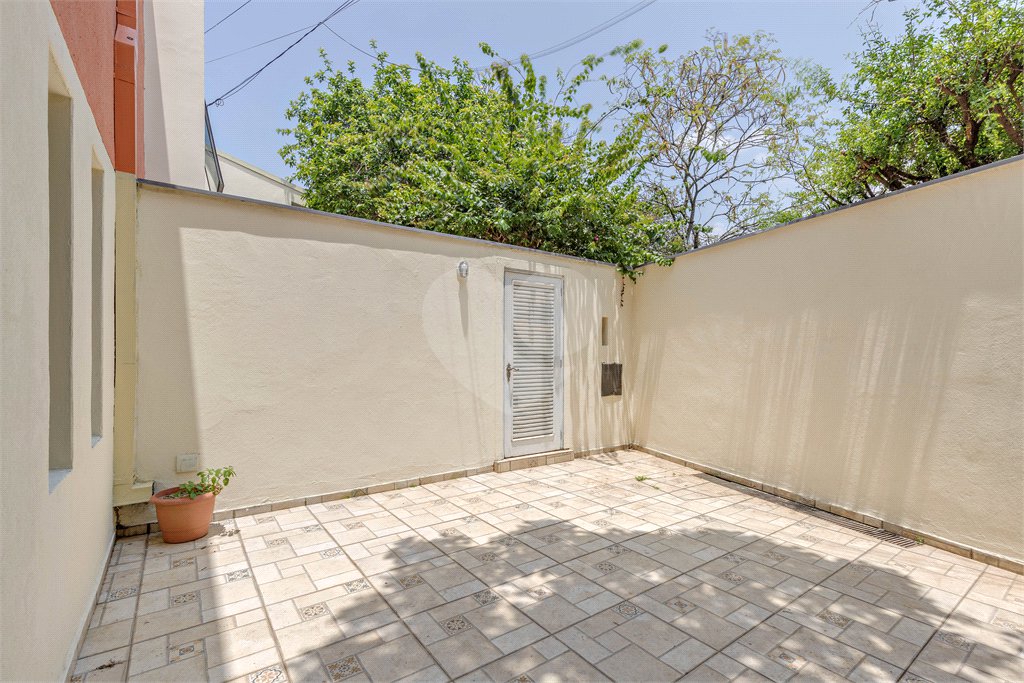 Casa à venda com 3 quartos, sendo 1 suíte,  em Granja Julieta, São Paulo, SP