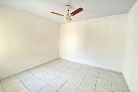 Casa com 224m², 3 dormitórios, 4 vagas, à venda na Vila Ema.