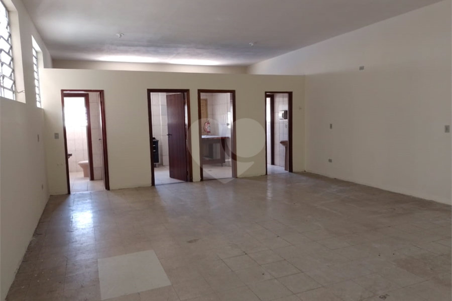 Sobrado à venda com 2 quartos, sendo 1 suíte, em Vila Nova Cachoeirinha, São Paulo, SP