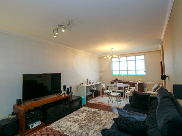Apartamento à venda com 4 quartos, sendo 1 suíte,  em Chácara Santo Antônio (zona Sul), São Paulo, SP