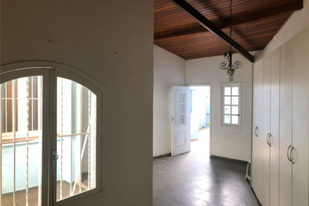 Casa Térrea à venda com 4 quartos, sendo 2 suítes,  em Jardim das Bandeiras, São Paulo, SP