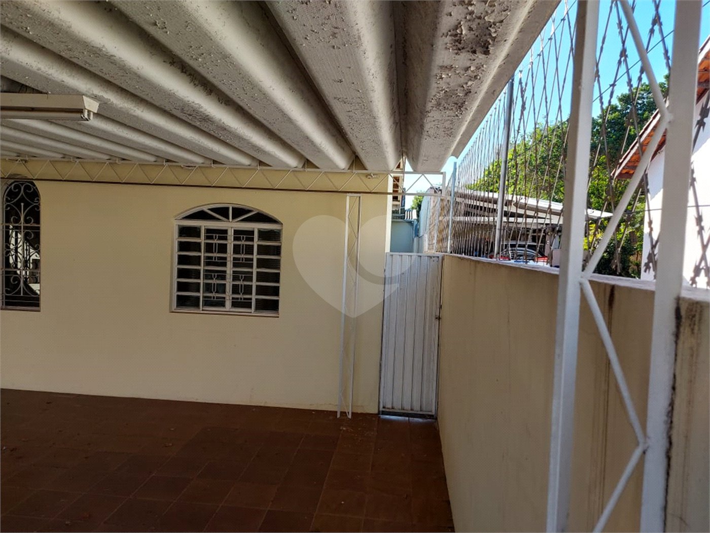 Casa de Vila à venda com 5 quartos, sendo 1 suíte, em Vila Martina, Valinhos, SP