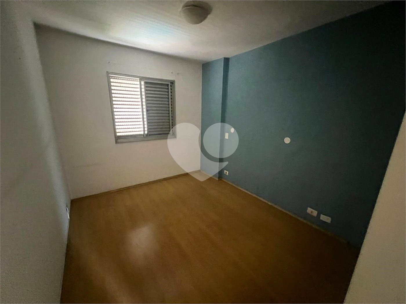 Apartamento à venda com 3 quartos, sendo 1 suíte,  em Campo Belo, São Paulo, SP