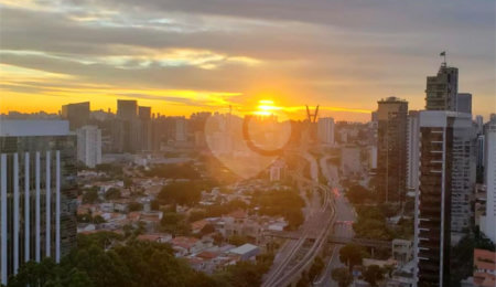 Apartamento à venda com 1 quarto em Cidade Monções, São Paulo, SP