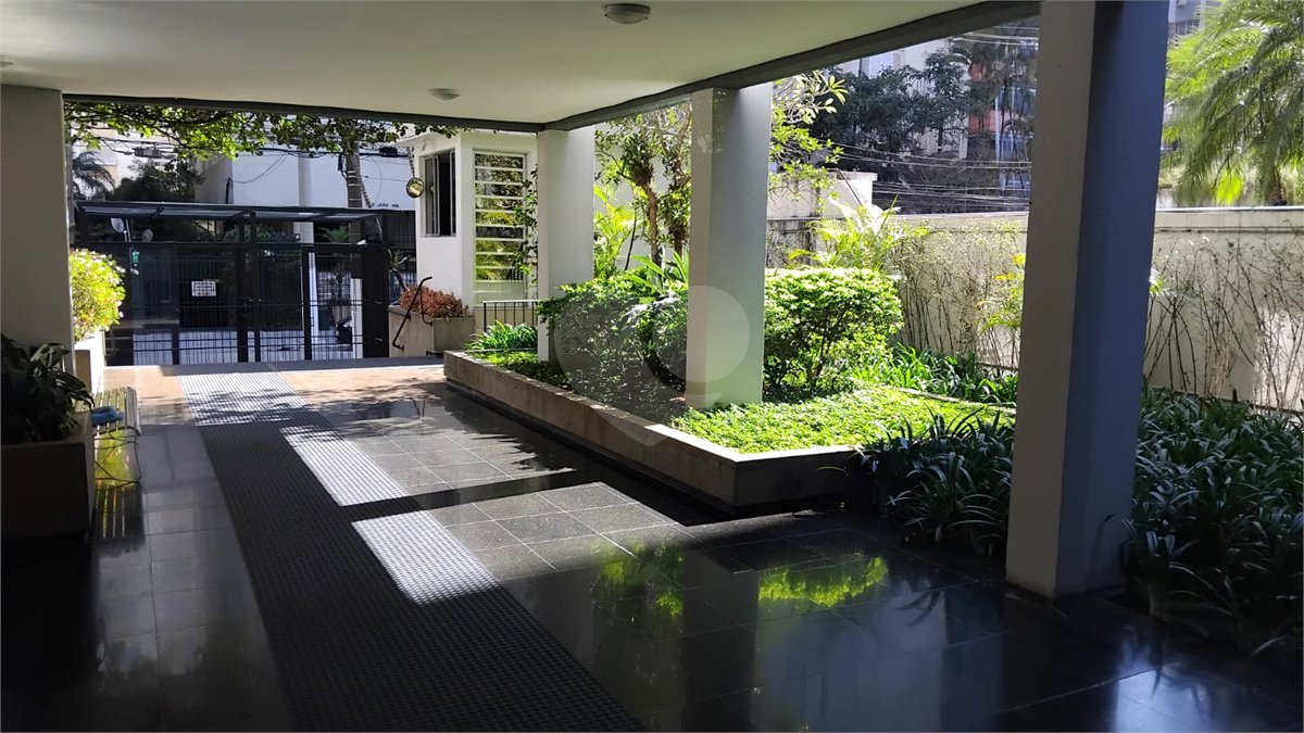 Apartamento à venda ou para alugar com 3 quartos, sendo 1 suíte, em Itaim Bibi, São Paulo, SP