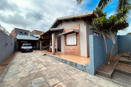 Casa à venda com 3 quartos, sendo 1 suíte, em Campinho, Porto Seguro, BA