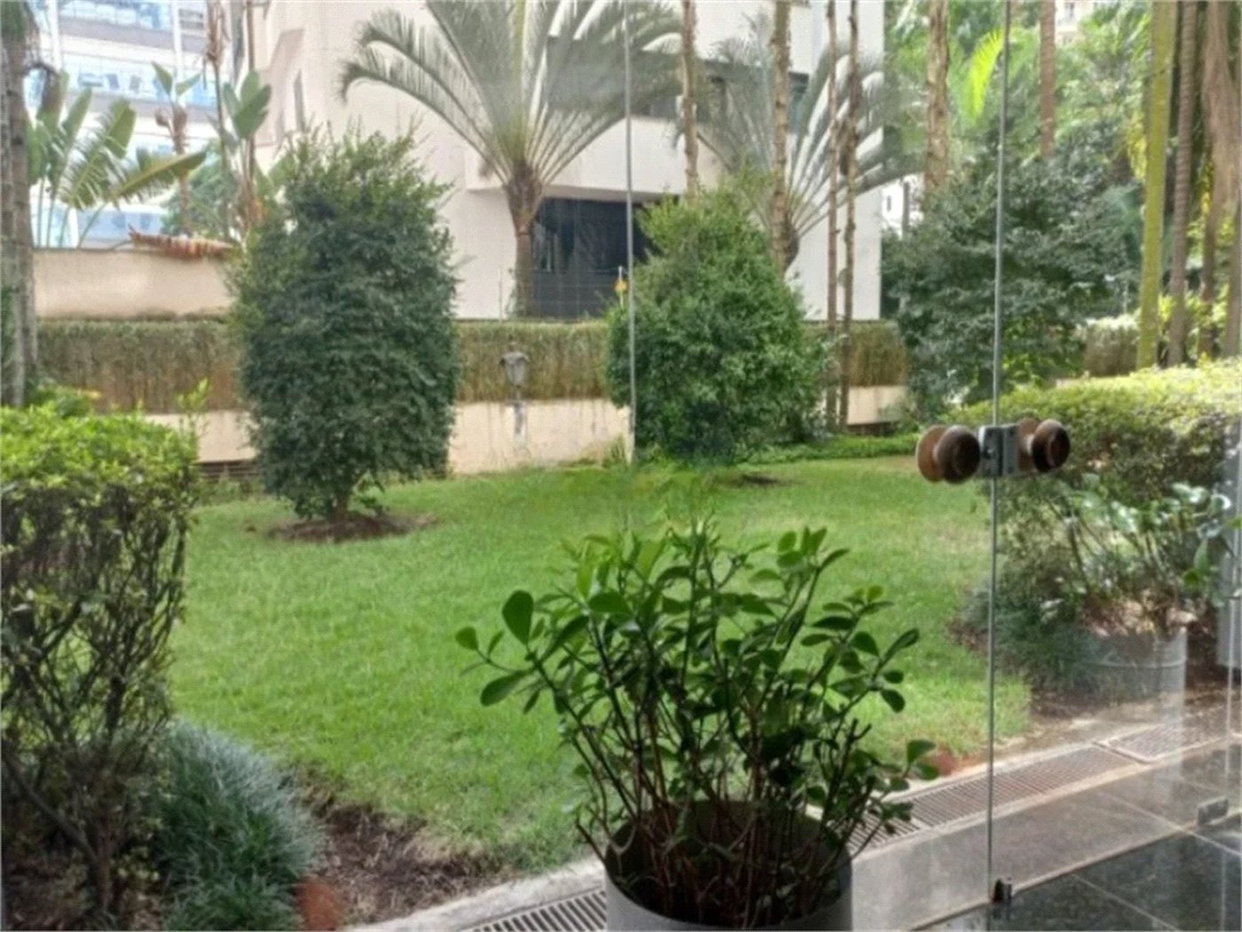 Apartamento à venda com 3 quartos, sendo 1 suíte, em Pinheiros, São Paulo, SP
