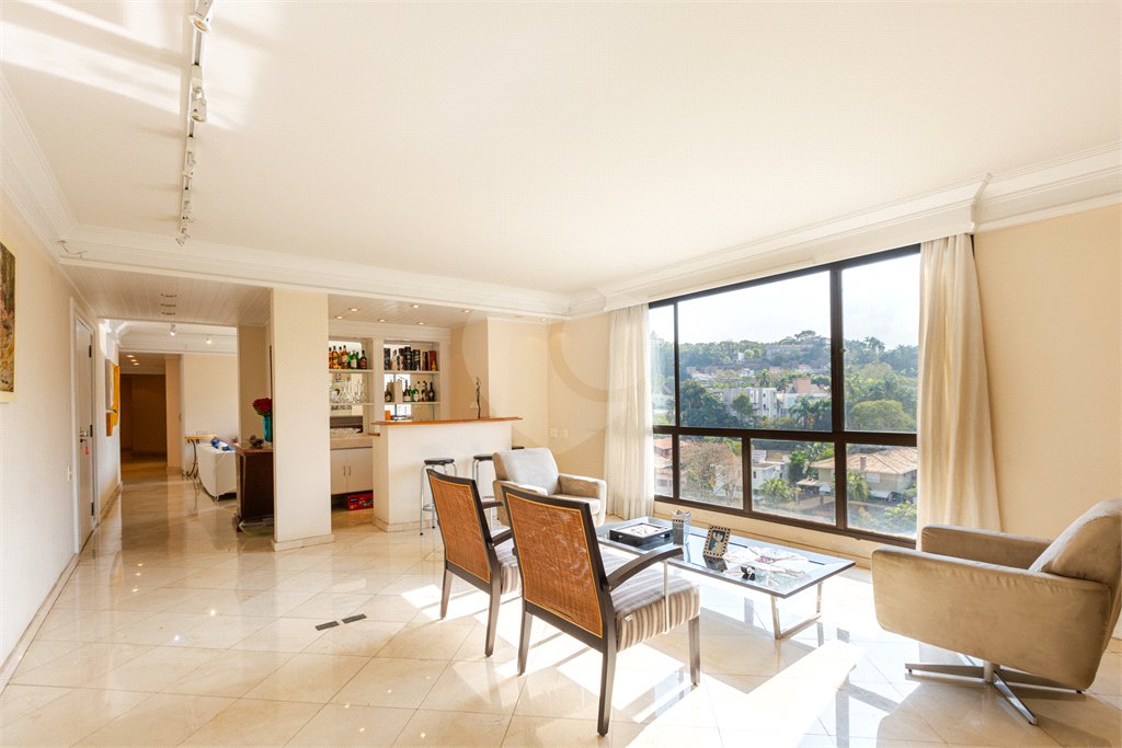 Apartamento à venda com 4 quartos, sendo 3 suítes,  em Real Parque, São Paulo, SP