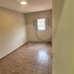Sobrado à venda com 3 quartos, sendo 1 suíte, em Jardim Las Vegas, Santo André, SP
