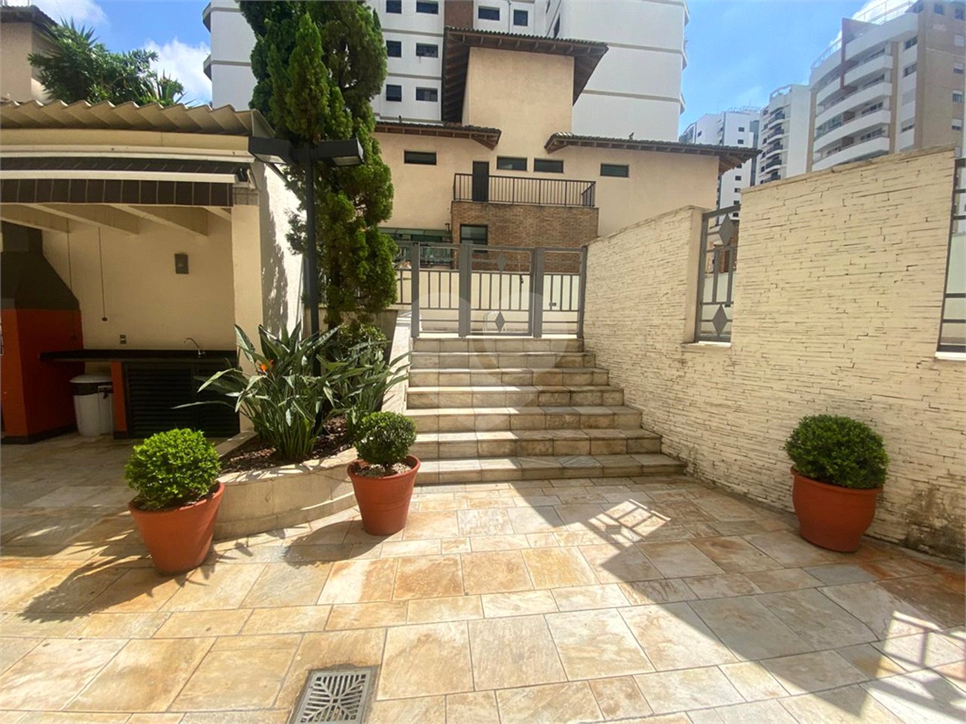 Apartamento à venda com 4 quartos, sendo 2 suítes, em Vila Hamburguesa, São Paulo, SP