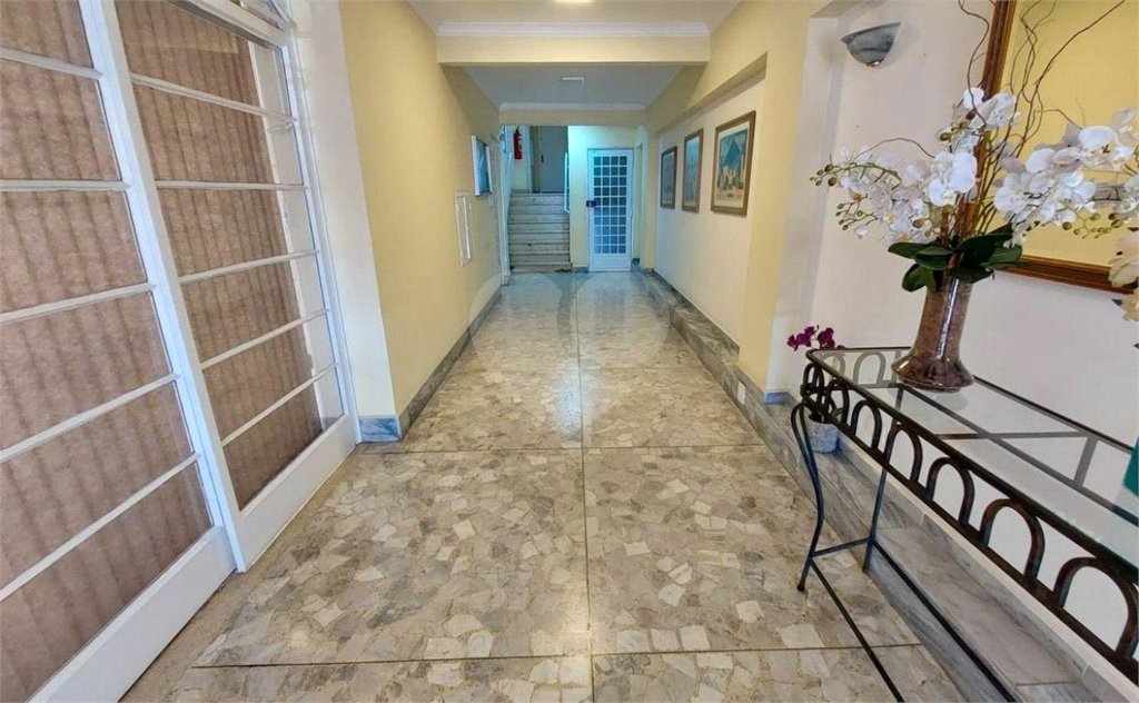 Apartamento de 03 dormitórios. Agende uma visita.