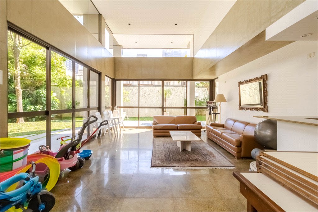 Apartamento à venda com 3 suítes em Itaim Bibi, São Paulo, SP