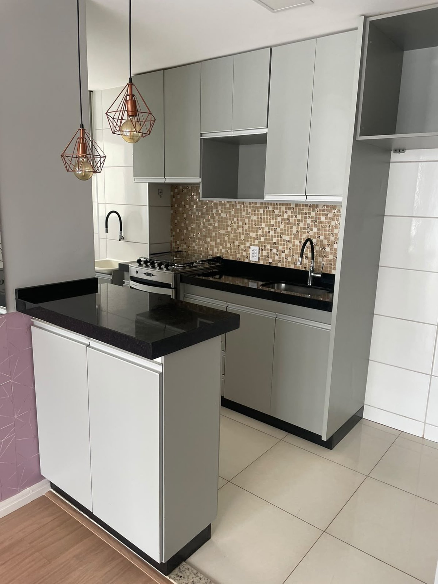 Apartamento para alugar com 2 quartos, sendo 1 suíte, em Jardim das Colinas, Hortolândia, SP