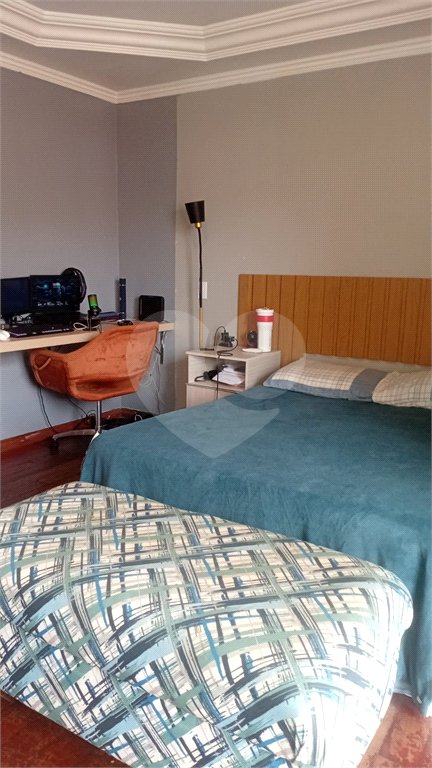 Casa à venda com 4 quartos, sendo 2 suítes, no condomínio Canamari, São Paulo - SP