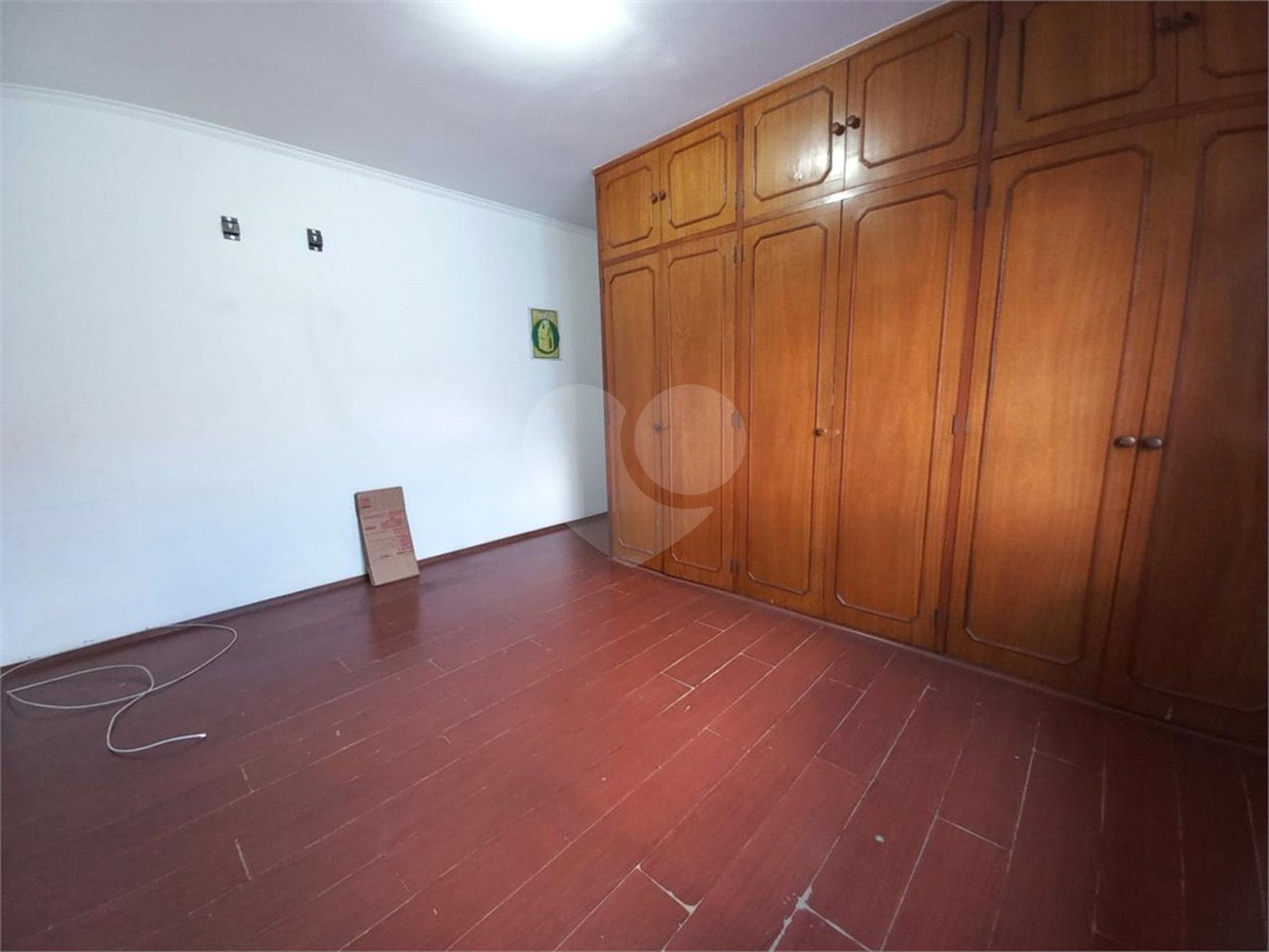 Casa à venda com 3 quartos, sendo 1 suíte, em Jardim das Vertentes, São Paulo, SP