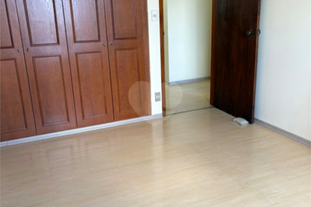 Apartamento à venda com 3 quartos, sendo 1 suíte,  no Centro, Sorocaba, SP