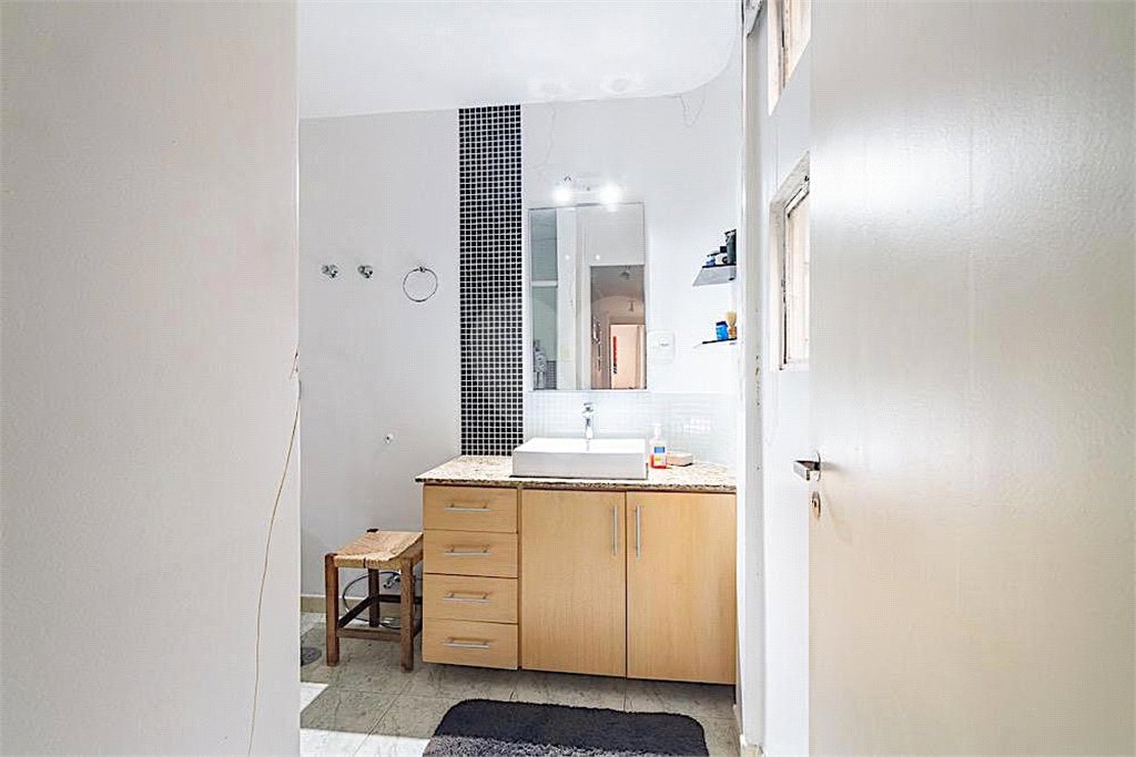 Apartamento à venda com 3 quartos, sendo 1 suíte, em Jardim Paulista, São Paulo, SP