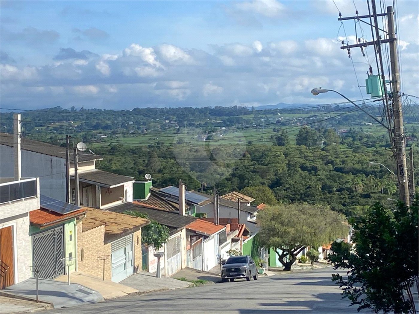 Casa à venda com 3 quartos, sendo 1 suíte,  em Vila Nova Cintra, Mogi das Cruzes, SP