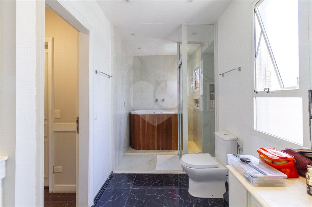 Apartamento à venda com 4 quartos, sendo 2 suítes, em Indianópolis, São Paulo, SP