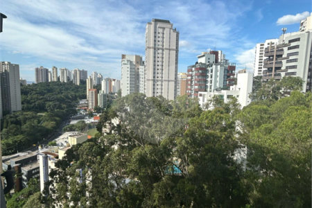Apartamento à venda com 2 quartos em Vila Suzana, São Paulo, SP