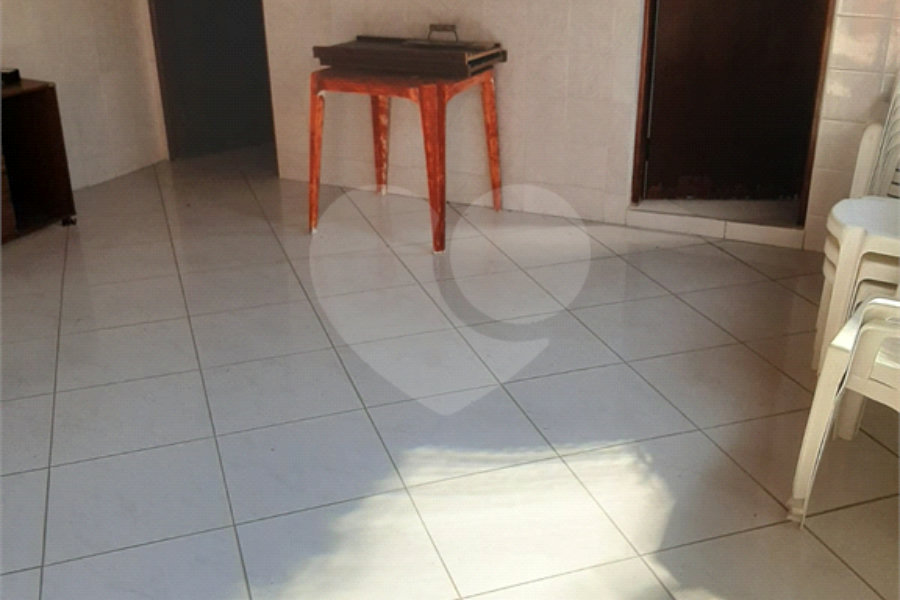 Sobrado à venda com 3 quartos, sendo 1 suíte, em Tremembé, São Paulo, SP
