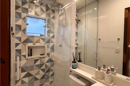 Casa à venda com 2 suítes no condomínio Solar dos Girassóis, Poá - SP