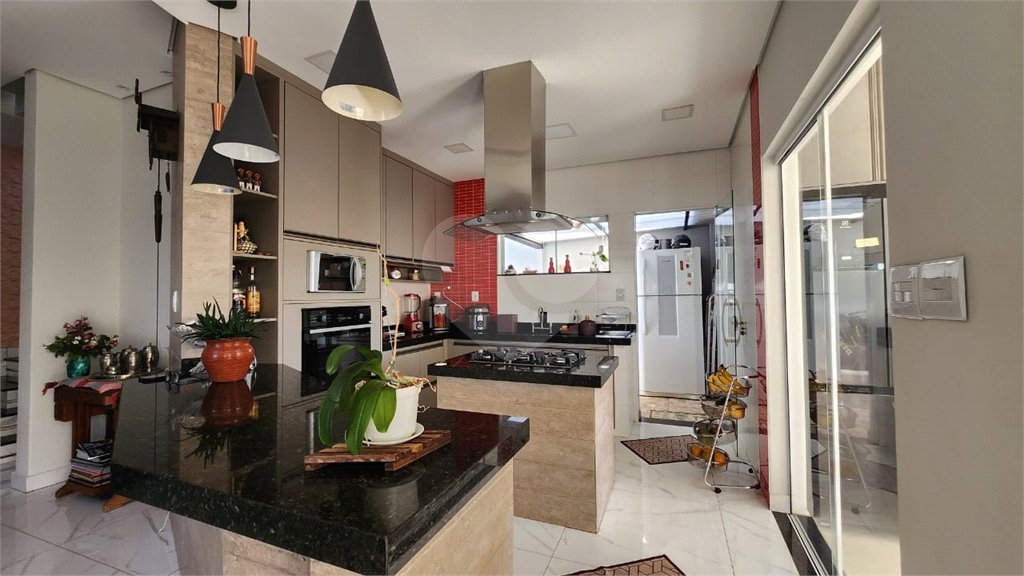 Casa à venda com 3 quartos, sendo 2 suítes, em Residencial Village Damha, Araraquara, SP