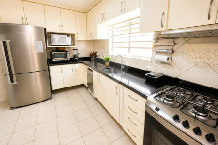 Casa à venda com 3 quartos, sendo 1 suíte, em Santo Amaro, São Paulo, SP
