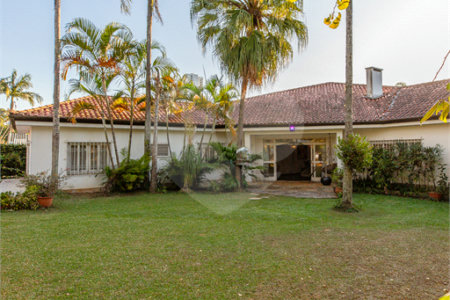 Casa Térrea à venda com 5 quartos, sendo 3 suítes, em Jardim Marajoara, São Paulo, SP