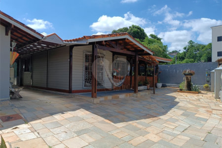 Casa à venda com 5 quartos, sendo 3 suítes, em Jardim Villaça, São Roque, SP