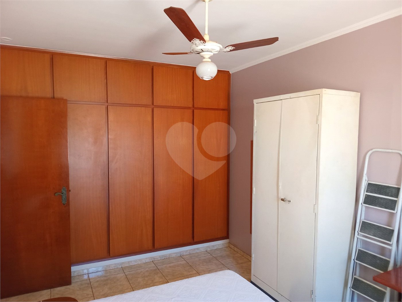 Casa à venda com 3 quartos, sendo 1 suíte, em Vila José Bonifácio, Araraquara, SP