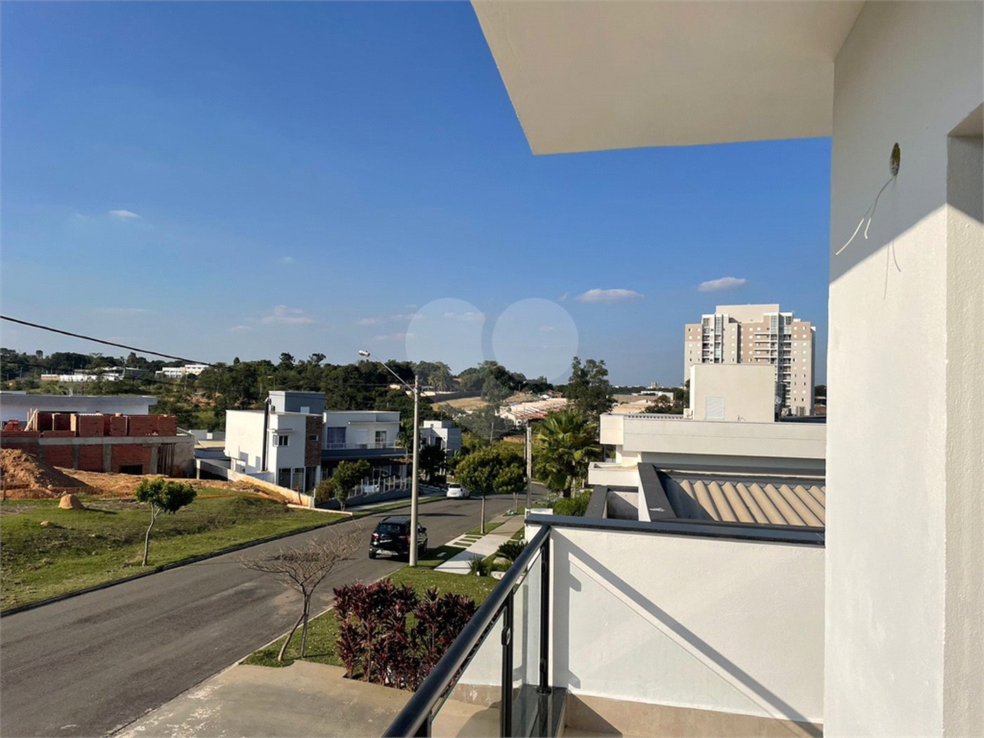 Casa à venda com 3 suítes no condomínio Central Parque, Salto - SP